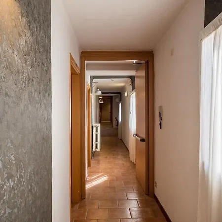 Colomba فلورنس