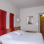 Ξενοδοχείο Colomba 3*