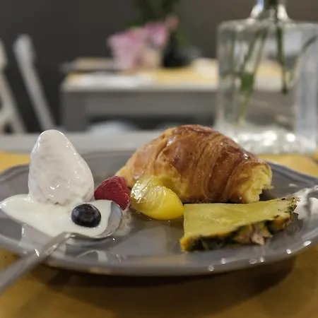 ホテル Colomba 3*